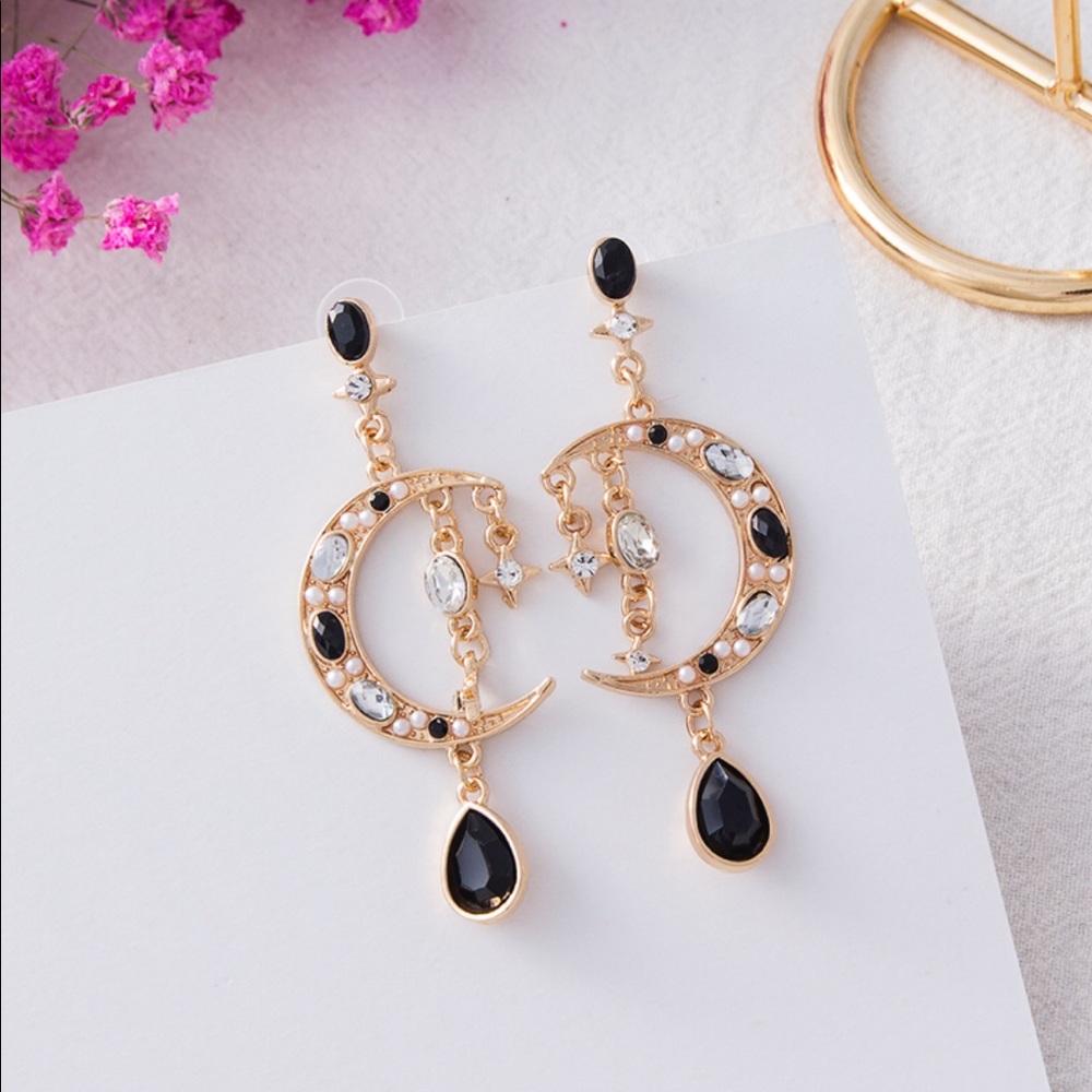 Large Soltice Earrings - Picture 6 of 8